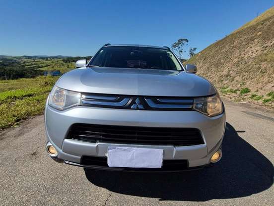 MITSUBISHI-OUTLANDER-2.0 16V GASOLINA 4P AUTOMÁTICO MITSUBISHI-OUTLANDER-2015