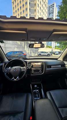 MITSUBISHI-OUTLANDER-2018