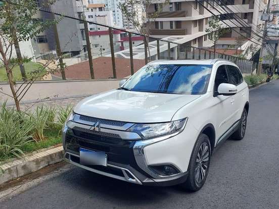 MITSUBISHI-OUTLANDER-2.0 MIVEC GASOLINA HPE AUTOMÁTICO MITSUBISHI-OUTLANDER-2019