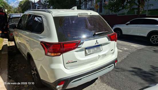 MITSUBISHI-OUTLANDER-2019