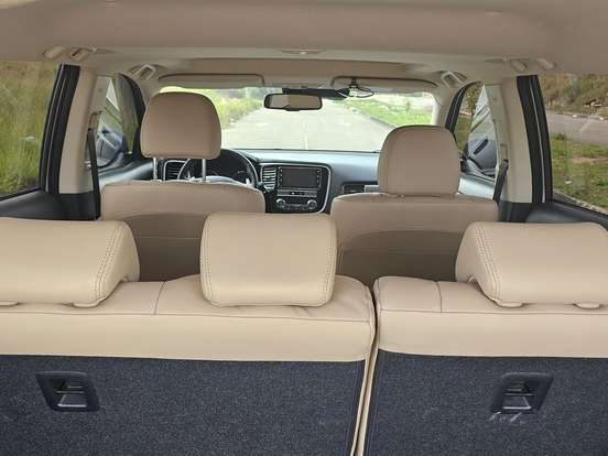 MITSUBISHI-OUTLANDER-3.0 MIVEC V6 GASOLINA HPE-S AWD AUTOMÁTICO MITSUBISHI-OUTLANDER-2018