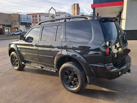 MITSUBISHI-PAJERO SPORT-2010