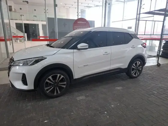 NISSAN KICKS 1.6 16V FLEXSTART ADVANCE XTRONIC NISSAN KICKS 1.6 16V FLEXSTART ADVANCE XTRONIC