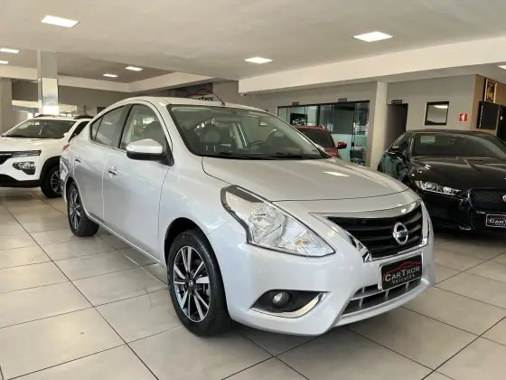 NISSAN VERSA 1.6 16V FLEX SL 4P XTRONIC NISSAN VERSA 1.6 16V FLEX SL 4P XTRONIC