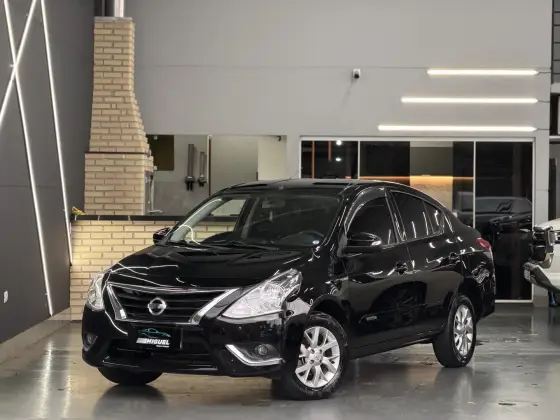NISSAN VERSA 1.6 16V FLEXSTART SV 4P XTRONIC NISSAN VERSA 1.6 16V FLEXSTART SV 4P XTRONIC