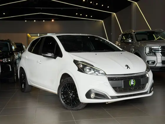 PEUGEOT 208 1.6 ACTIVE PACK 16V FLEX 4P AUTOMÁTICO