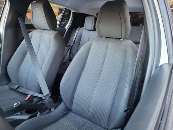 PEUGEOT-208-2023