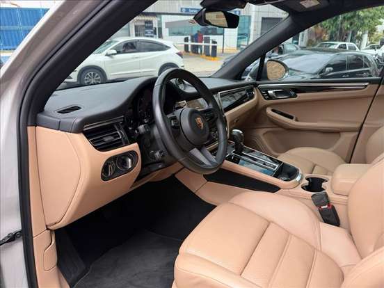 PORSCHE-MACAN-2022