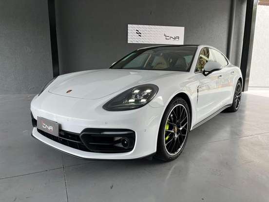 PORSCHE-PANAMERA-2023