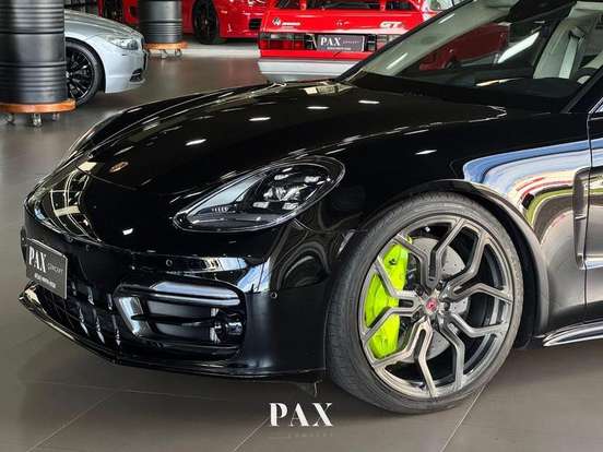 PORSCHE-PANAMERA-2022