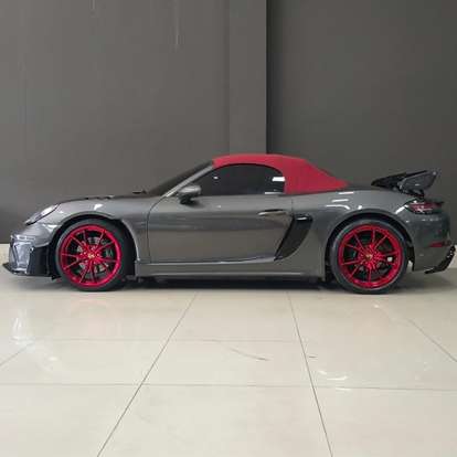 PORSCHE-718-2024