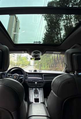 PORSCHE-MACAN-2020