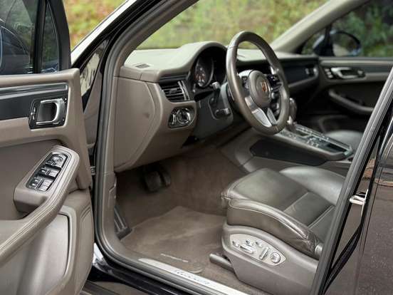 PORSCHE-MACAN-2.0 16V GASOLINA 4P AUTOMÁTICO PORSCHE-MACAN-2020