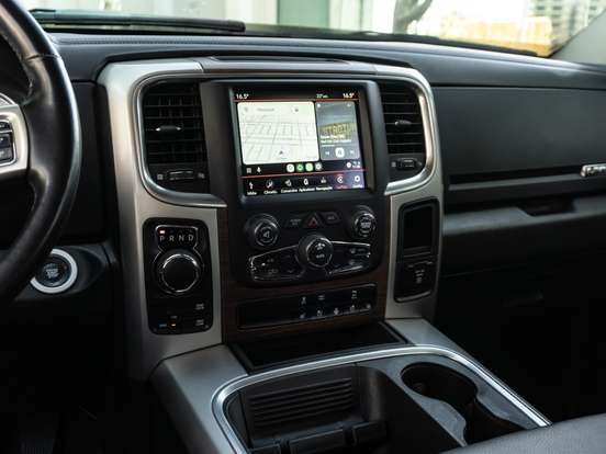 RAM-CLASSIC-5.7 V8 GASOLINA LARAMIE CD 4X4 AUTOMÁTICO RAM-CLASSIC-2023