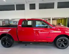 RAM CLASSIC 5.7 V8 GASOLINA LARAMIE CD 4X4 AUTOMÁTICO RAM CLASSIC 5.7 V8 GASOLINA LARAMIE CD 4X4 AUTOMÁTICO