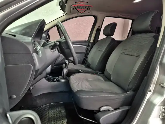 RENAULT-DUSTER-2013