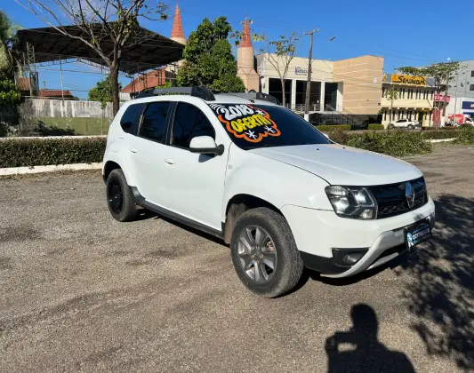 RENAULT DUSTER 2.0 16V HI-FLEX DAKAR II 4WD MANUAL RENAULT DUSTER 2.0 16V HI-FLEX DAKAR II 4WD MANUAL