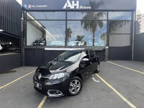 RENAULT SANDERO 1.0 12V SCE FLEX VIBE MANUAL RENAULT SANDERO 1.0 12V SCE FLEX VIBE MANUAL