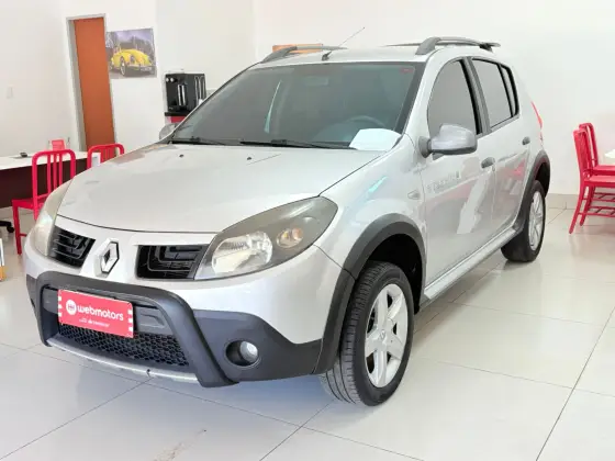 RENAULT SANDERO 1.6 STEPWAY 16V FLEX 4P MANUAL RENAULT SANDERO 1.6 STEPWAY 16V FLEX 4P MANUAL