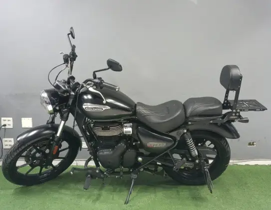 ROYAL ENFIELD METEOR 350 FIREBALL ROYAL ENFIELD METEOR 350 FIREBALL
