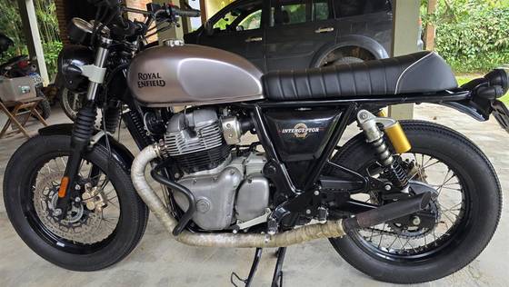 ROYAL ENFIELD INTERCEPTOR 