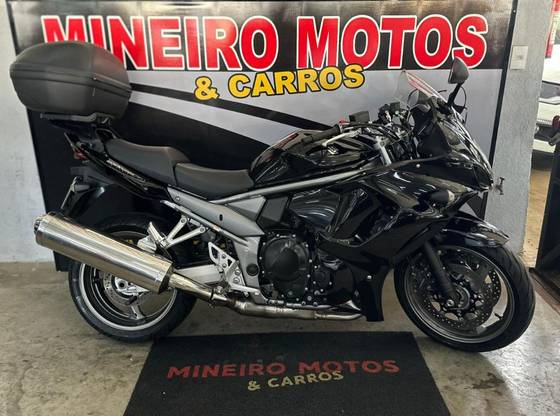 SUZUKI GSX 1250 FA 