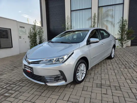 TOYOTA COROLLA 1.8 GLI 16V FLEX 4P AUTOMÁTICO TOYOTA COROLLA 1.8 GLI 16V FLEX 4P AUTOMÁTICO