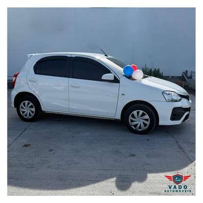 TOYOTA-ETIOS-2017
