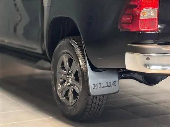 TOYOTA-HILUX-2.8 D-4D TURBO DIESEL CD SR 4X4 AUTOMÁTICO TOYOTA-HILUX-2026