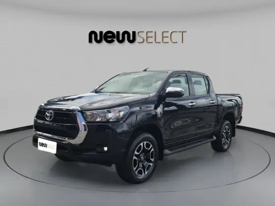 TOYOTA HILUX 2.8 D-4D TURBO DIESEL CD SRV 4X4 AUTOMÁTICO
