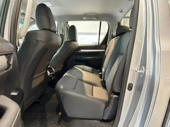TOYOTA-HILUX-2026