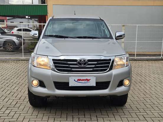 TOYOTA-HILUX-2.7 SRV 4X4 CD 16V FLEX 4P AUTOMÁTICO TOYOTA-HILUX-2013
