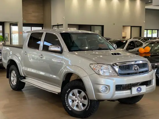 TOYOTA HILUX 3.0 SRV 4X4 CD 16V TURBO INTERCOOLER DIESEL 4P AUTOMÁTICO