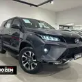TOYOTA HILUX SW4 2.8 D-4D TURBO DIESEL DIAMOND 7L 4X4 AUTOMÁTICO TOYOTA HILUX SW4 2.8 D-4D TURBO DIESEL DIAMOND 7L 4X4 AUTOMÁTICO