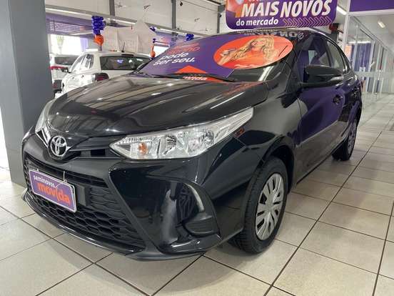 TOYOTA-YARIS-2024