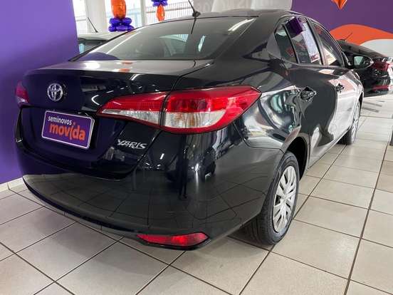 TOYOTA-YARIS-2024