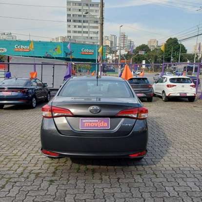 TOYOTA-YARIS-2024