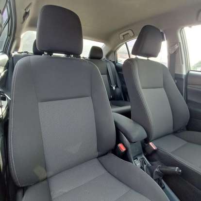 TOYOTA-YARIS-2024