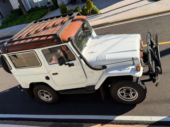 TOYOTA-BANDEIRANTE-3.7 BJ50LV 4X4 TETO RIGIDO DIESEL 2P MANUAL TOYOTA-BANDEIRANTE-1988