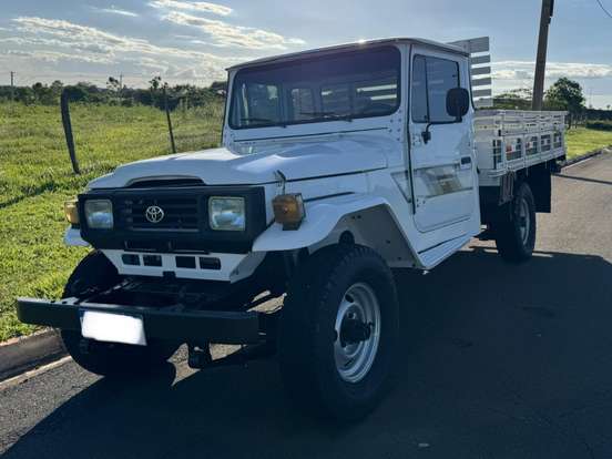 TOYOTA-BANDEIRANTE-3.7 BJ55LP-B 4X4 CS DIESEL 2P MANUAL TOYOTA-BANDEIRANTE-2001