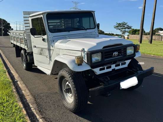 TOYOTA-BANDEIRANTE-3.7 BJ55LP-B 4X4 CS DIESEL 2P MANUAL TOYOTA-BANDEIRANTE-2001