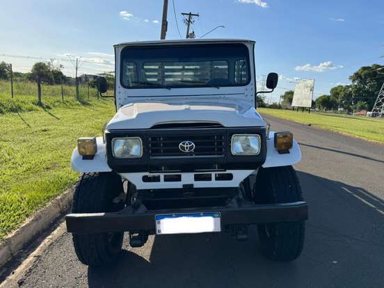 TOYOTA-BANDEIRANTE-3.7 BJ55LP-B 4X4 CS DIESEL 2P MANUAL TOYOTA-BANDEIRANTE-2001