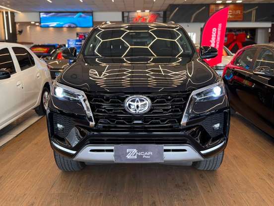 TOYOTA-HILUX SW4-2020