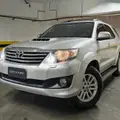 TOYOTA HILUX SW4 3.0 SRV 4X4 7 LUGARES 16V TURBO INTERCOOLER DIESEL 4P AUTOMÁTICO TOYOTA HILUX SW4 3.0 SRV 4X4 7 LUGARES 16V TURBO INTERCOOLER DIESEL 4P AUTOMÁTICO