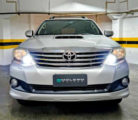 TOYOTA-HILUX SW4-2014
