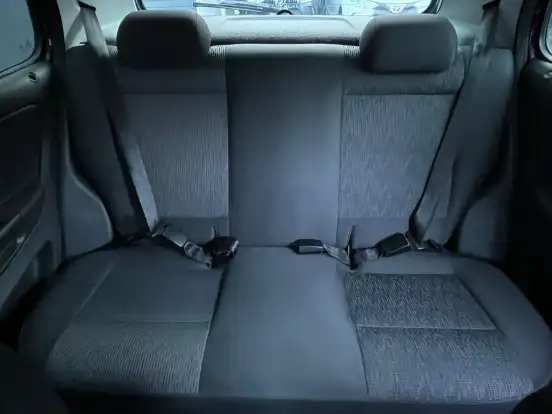 VOLKSWAGEN-FOX-2013