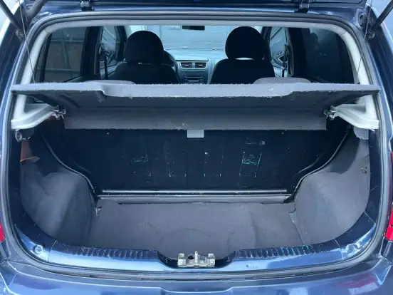 VOLKSWAGEN-FOX-1.0 MI 8V FLEX 4P MANUAL VOLKSWAGEN-FOX-2013