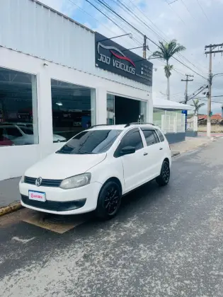 VOLKSWAGEN FOX 1.6 MI 8V FLEX 4P MANUAL