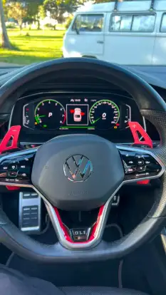 VOLKSWAGEN-JETTA-2023