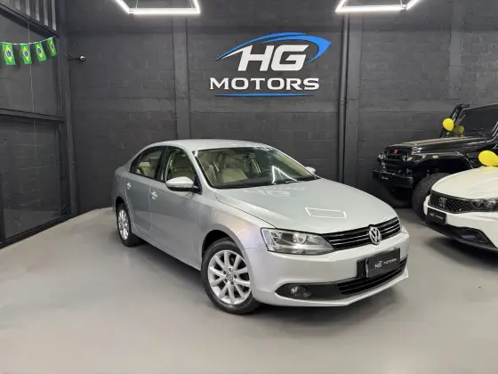 VOLKSWAGEN JETTA 2.0 COMFORTLINE FLEX 4P MANUAL VOLKSWAGEN JETTA 2.0 COMFORTLINE FLEX 4P MANUAL